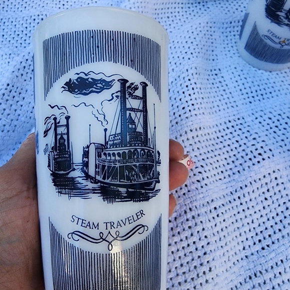 Currier and Ives Transportation milk glass‎ glasses 4 - Picture 7 of 10